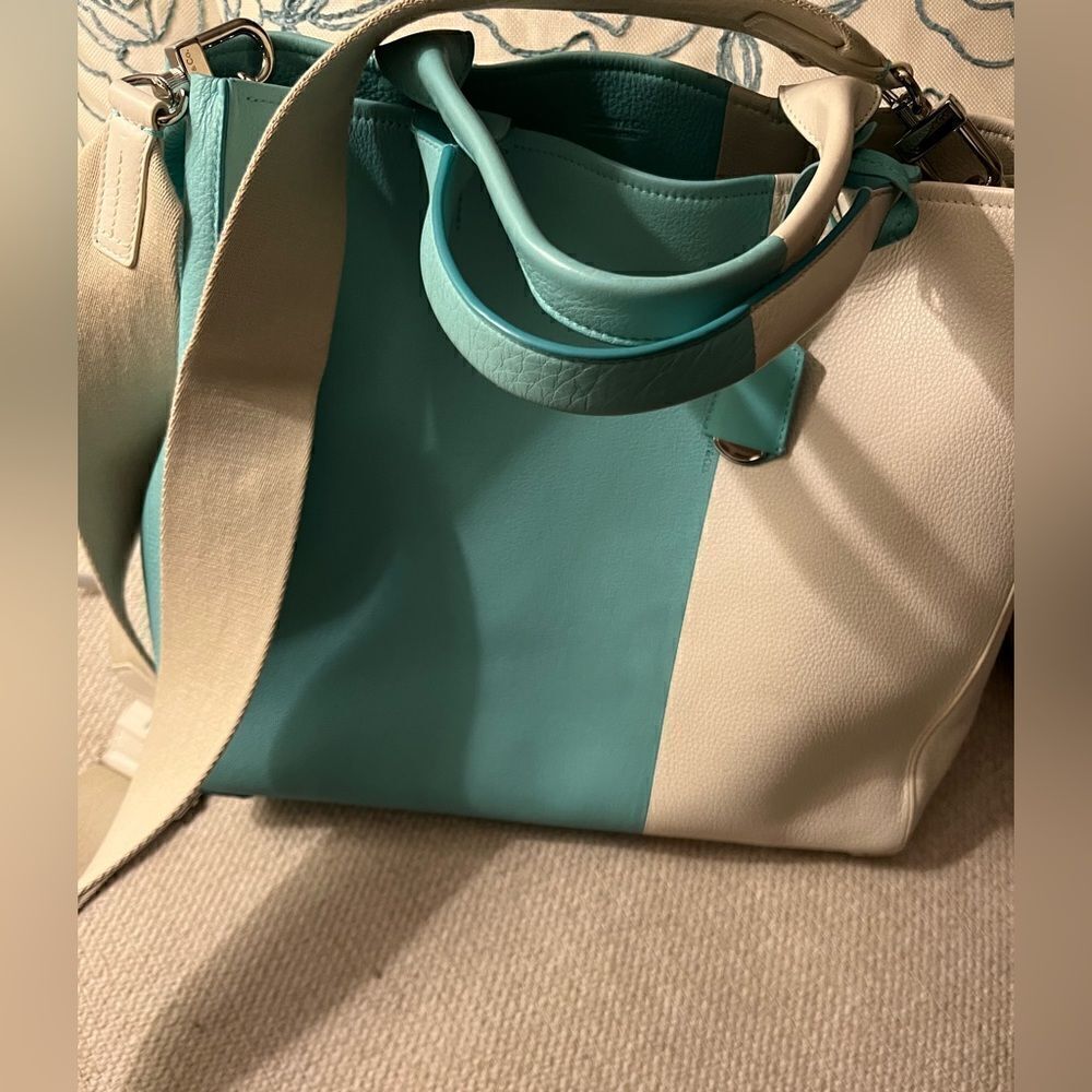 Tiffany Color Block Tote Bag - Picture 11 of 14